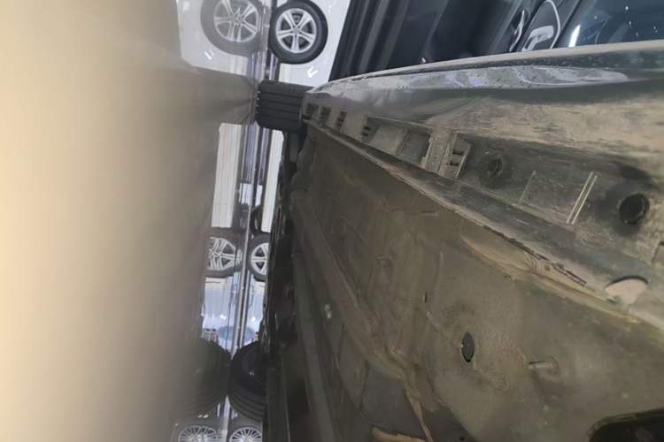 Used Chery Arrizo 8 PRO 2025 Pro 1.6T Luxury Model+ Left Side Sill