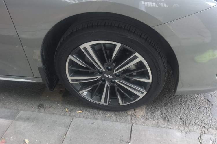 Used Chery Arrizo 8 PRO 2025 Pro 1.6T Comfort Version Right Front Wheel Hub