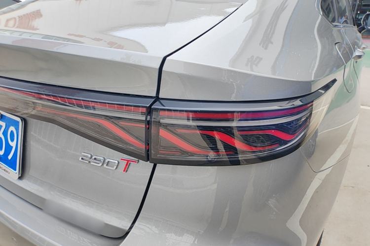 Used Chery Arrizo 8 PRO 2025 Pro 1.6T Comfort Version Right Rear Taillight