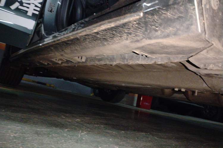 Used Chery Arrizo 8 PRO 2025 Pro 1.6T Luxury Model+ Right Side Sill
