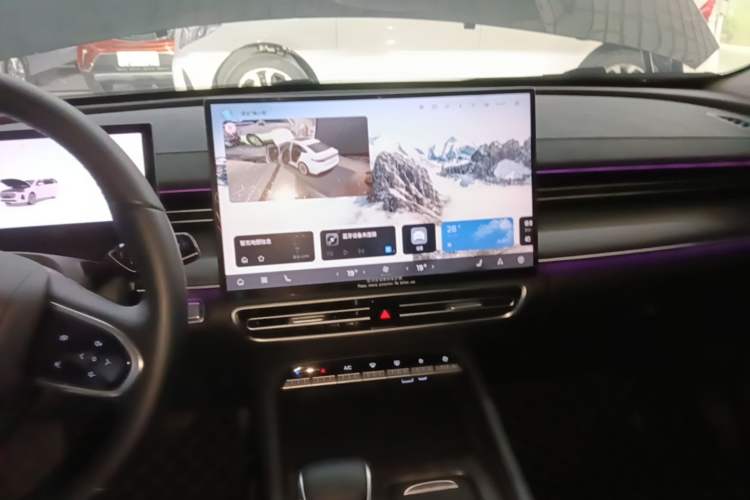 Used Chery Arrizo 8 PRO 2025 Pro 1.6T Luxury Model+ Audio And AC Panel