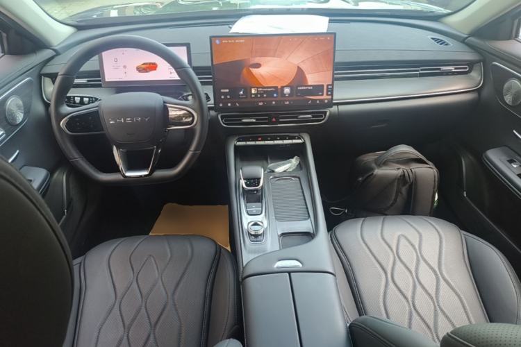 Used Chery Arrizo 8 PRO 2025 Pro 1.6T Luxury Model+ Center Console