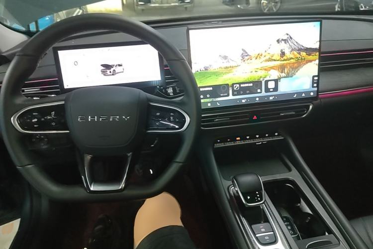 Used Chery Arrizo 8 PRO 2025 Pro 1.6T Luxury Model+ Center Console