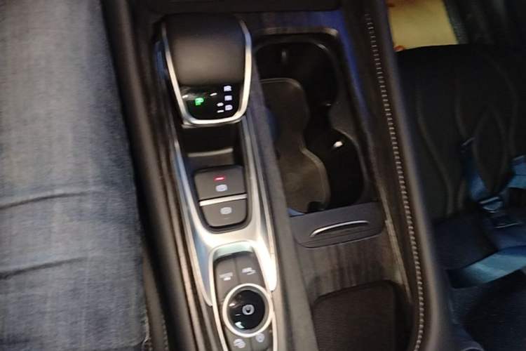 Used Chery Arrizo 8 PRO 2025 Pro 1.6T Luxury Model+ Gear Lever