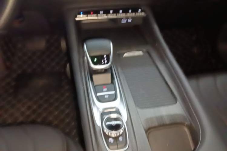 Used Chery Arrizo 8 PRO 2025 Pro 1.6T Luxury Model+ Gear Lever