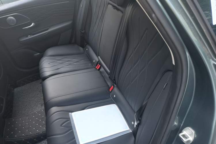Used Chery Arrizo 8 PRO 2025 Pro 1.6T Luxury Model+ Interior 4
