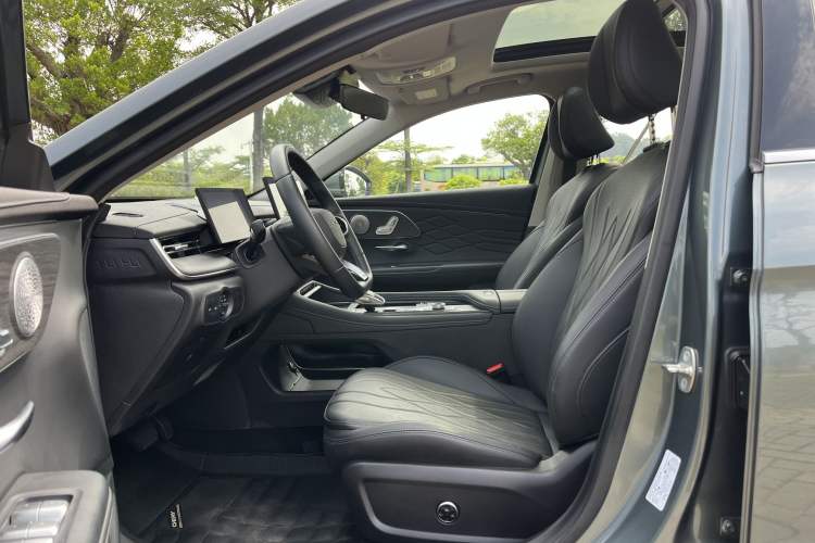 Used Chery Arrizo 8 PRO 2025 Pro 1.6T Luxury Model+ Interior 5