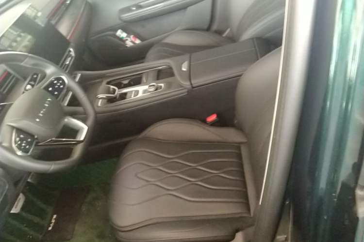 Used Chery Arrizo 8 PRO 2025 Model Pro 2.0T Prestige Version Left Front Seat