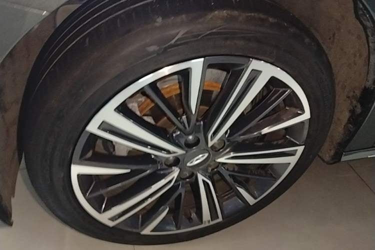 Used Chery Arrizo 8 PRO 2025 Pro 1.6T Luxury Model+ Left Front Wheel Hub