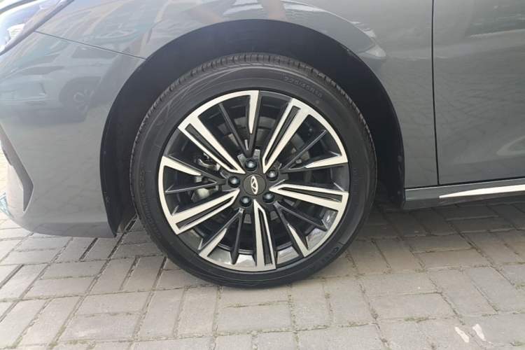 Used Chery Arrizo 8 PRO 2025 Pro 1.6T Luxury Model+ Left Front Wheel Hub