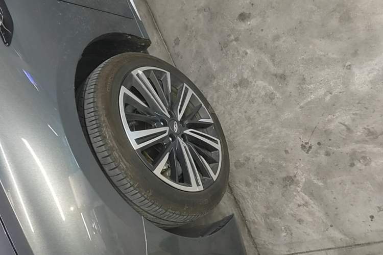 Used Chery Arrizo 8 PRO 2025 Pro 1.6T Luxury Model+ Left Front Wheel Hub