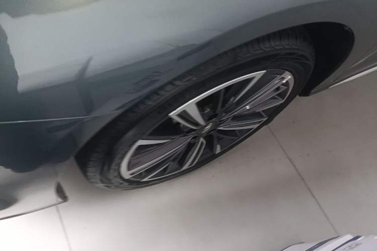 Used Chery Arrizo 8 PRO 2025 Pro 1.6T Luxury Model+ Left Front Wheel Hub