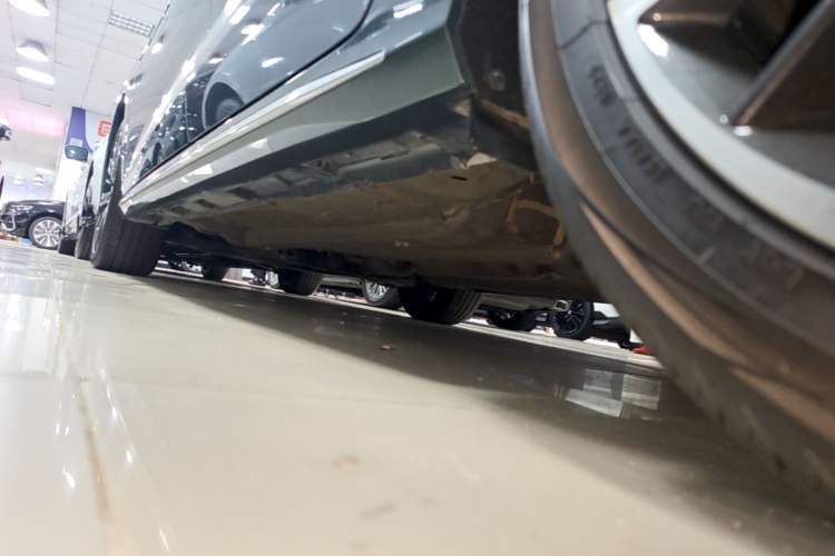 Used Chery Arrizo 8 PRO 2025 Pro 1.6T Luxury Model Left Side Sill