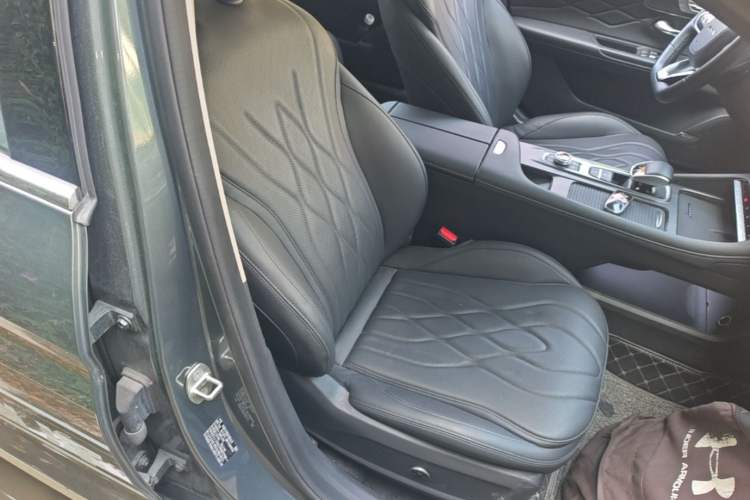 Used Chery Arrizo 8 PRO 2025 Pro 1.6T Luxury Model+ Right Front Seat