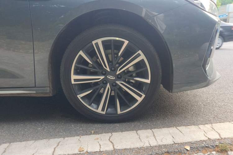 Used Chery Arrizo 8 PRO 2025 Pro 1.6T Luxury Model+ Right Front Wheel Hub