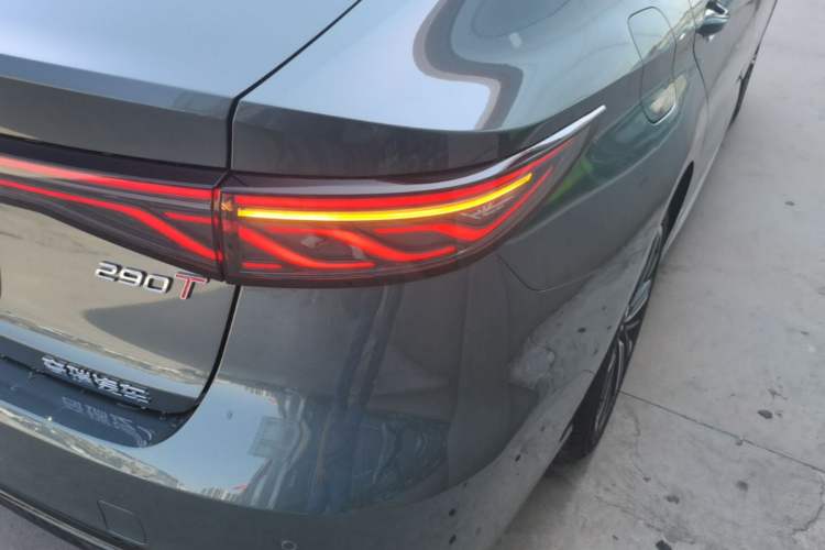 Used Chery Arrizo 8 PRO 2025 Pro 1.6T Standard Model Right Rear Taillight