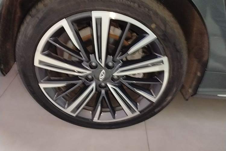 Used Chery Arrizo 8 PRO 2025 Pro 1.6T Luxury Model+ Right Rear Wheel Hub