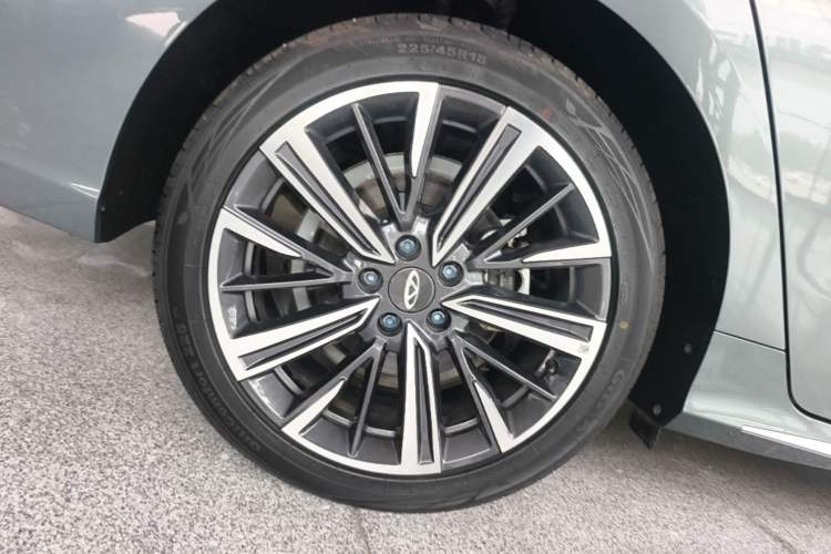 Used Chery Arrizo 8 PRO 2025 Pro 1.6T Luxury Model+ Right Rear Wheel Hub