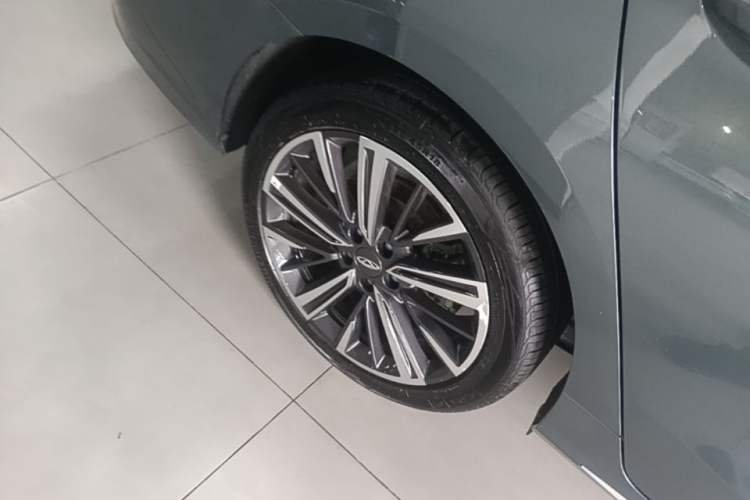 Used Chery Arrizo 8 PRO 2025 Pro 1.6T Luxury Model+ Right Rear Wheel Hub
