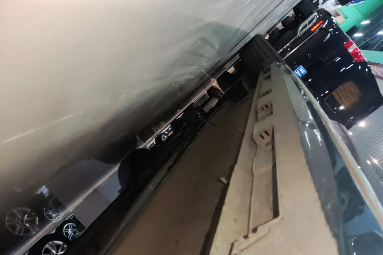 Used Chery Arrizo 8 PRO 2025 Pro 1.6T Luxury Model+ Right Side Sill