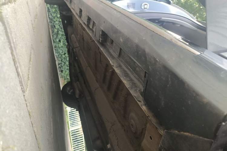 Used Chery Arrizo 8 PRO 2025 Pro 1.6T Luxury Model+ Right Side Sill