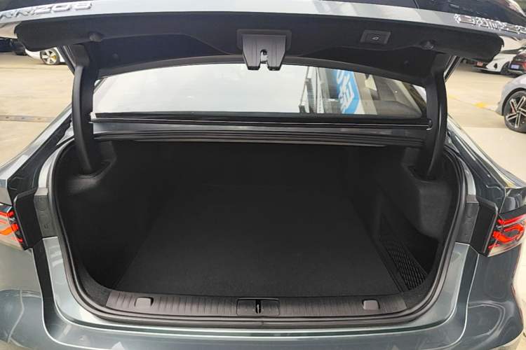 Used Chery Arrizo 8 PRO 2025 Pro 1.6T Luxury Model+ Trunk