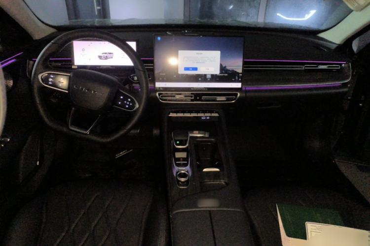 Used Chery Arrizo 8 PRO 2025 Pro 1.6T Standard Model Center Console