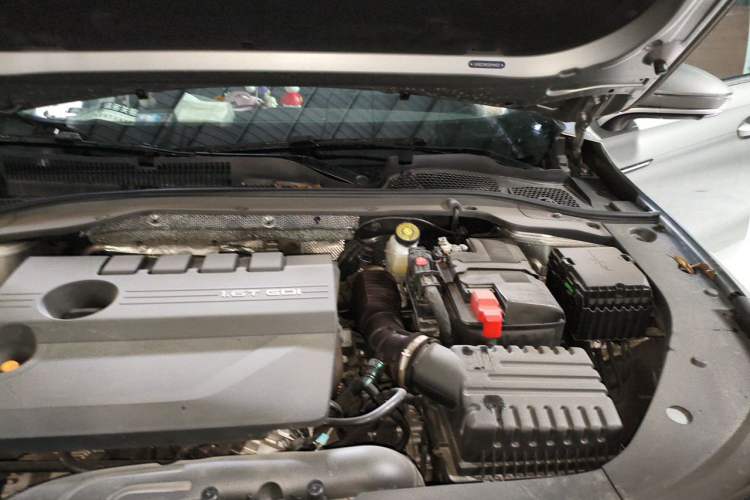 Used Chery Arrizo 8 PRO 2025 Pro 1.6T Comfort Version Engine Bay Left