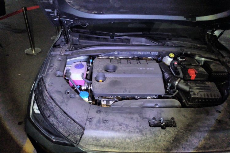 Used Chery Arrizo 8 PRO 2025 Pro 1.6T Standard Model Engine Bay Right