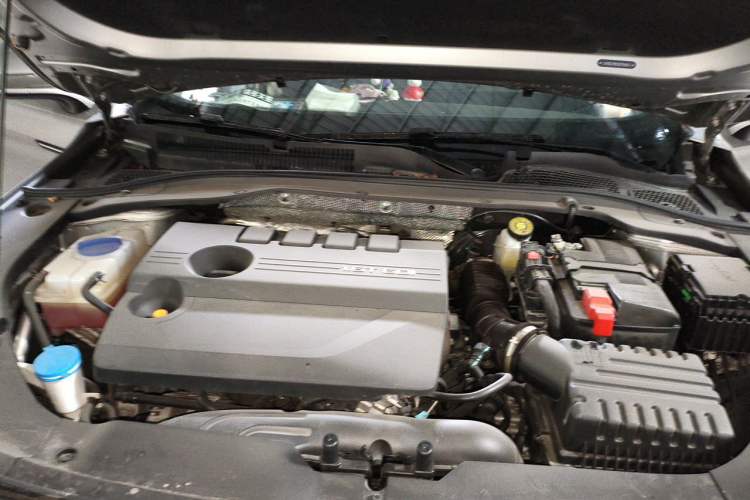 Used Chery Arrizo 8 PRO 2025 Pro 1.6T Comfort Version Engine Bay Right