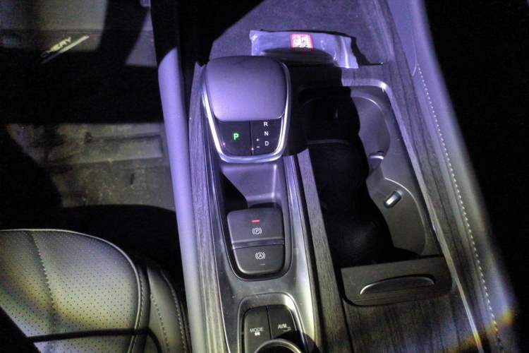 Used Chery Arrizo 8 PRO 2025 Pro 1.6T Standard Model Gear Lever