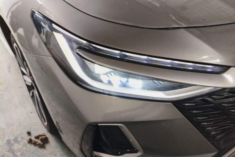Used Chery Arrizo 8 PRO 2025 Pro 1.6T Comfort Version Right Front Headlight