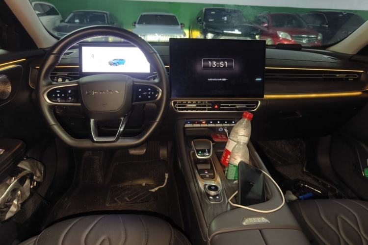 Used Chery Arrizo 8 PRO 2025 Pro 1.6T Comfort Version Center Console