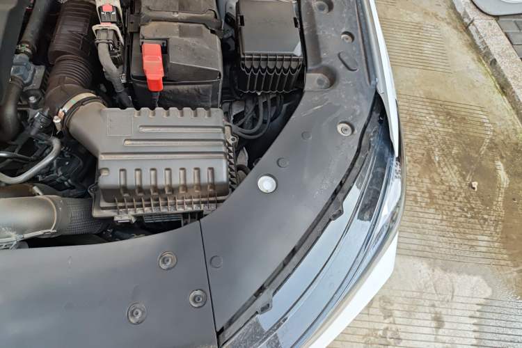 Used Chery Arrizo 8 PRO 2025 Pro 1.6T Comfort Version Engine Bay Left