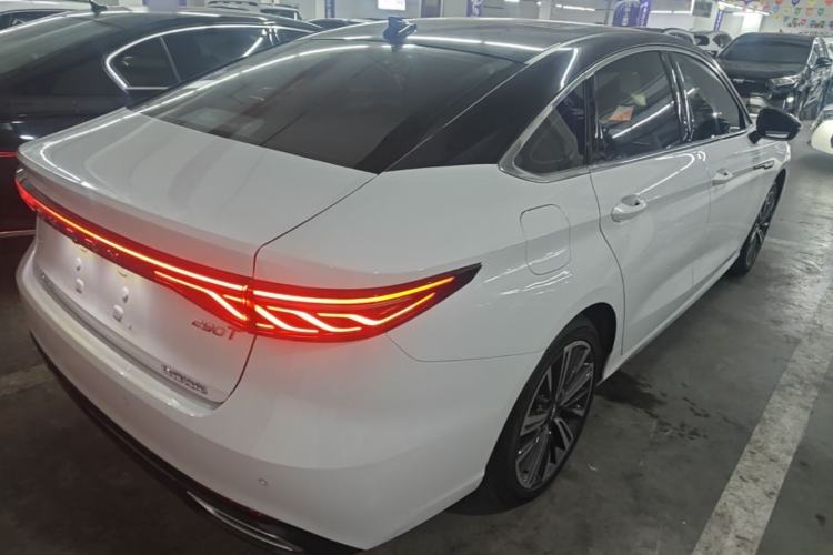 Used Chery Arrizo 8 PRO 2025 Pro 1.6T Luxury Model Rear Right 45 Deg