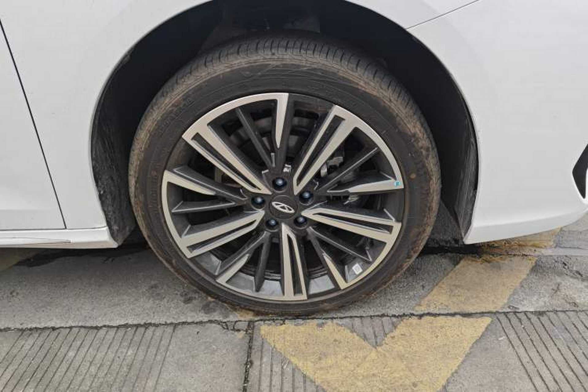 Used Chery Arrizo 8 PRO 2025 Pro 1.6T Comfort Version Right Front Wheel Hub