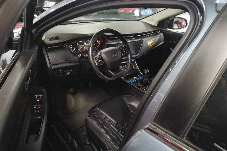 Used Chery Arrizo GX 2019 1.5T Manual New Color Version China V Standard Driver Seat