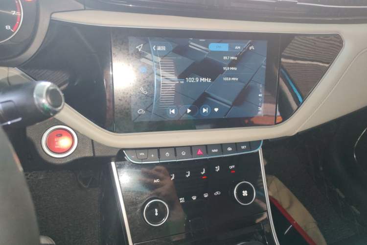 Used Chery Arrizo GX 2018 1.5T CVT Color Version China V Standard Audio And AC Panel