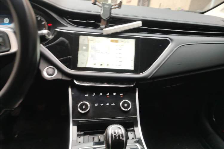 Used Chery Arrizo GX 2018 1.5T Manual Version Emission Standard China V Audio And AC Panel