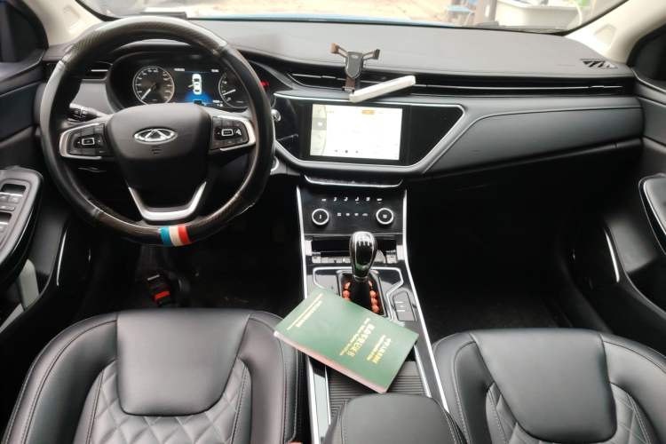 Used Chery Arrizo GX 2018 1.5T Manual Version Emission Standard China V Center Console
