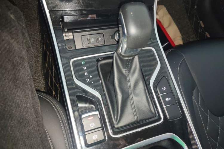Used Chery Arrizo GX 2018 1.5T CVT Color Version China V Standard Gear Lever