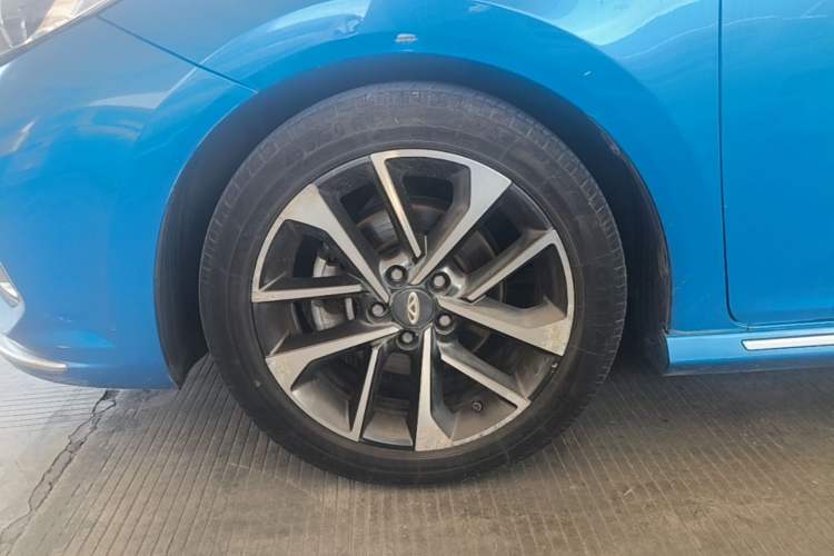 Used Chery Arrizo GX 2018 1.5T CVT Color Version China V Standard Left Front Wheel Hub