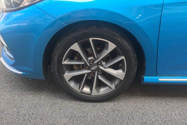 Used Chery Arrizo GX 2018 1.5T CVT Smart Color Edition China V Standard Left Front Wheel Hub