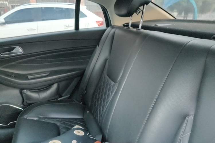 Used Chery Arrizo GX 2018 1.5T CVT Color Version China V Standard Left Rear Seat