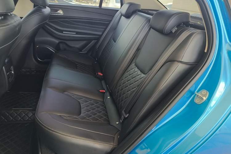 Used Chery Arrizo GX 2018 1.5T CVT Color Version China V Standard Left Rear Seat