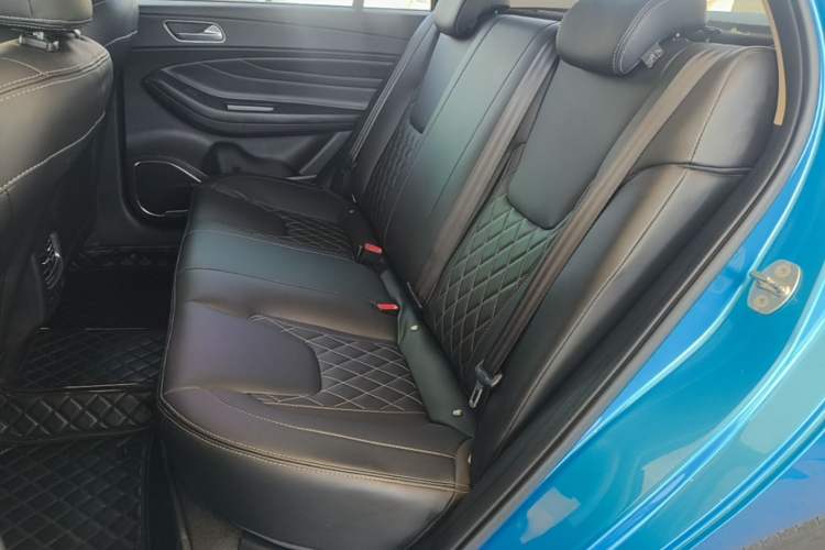 Used Chery Arrizo GX 2018 1.5T CVT Color Version China V Standard Left Rear Seat