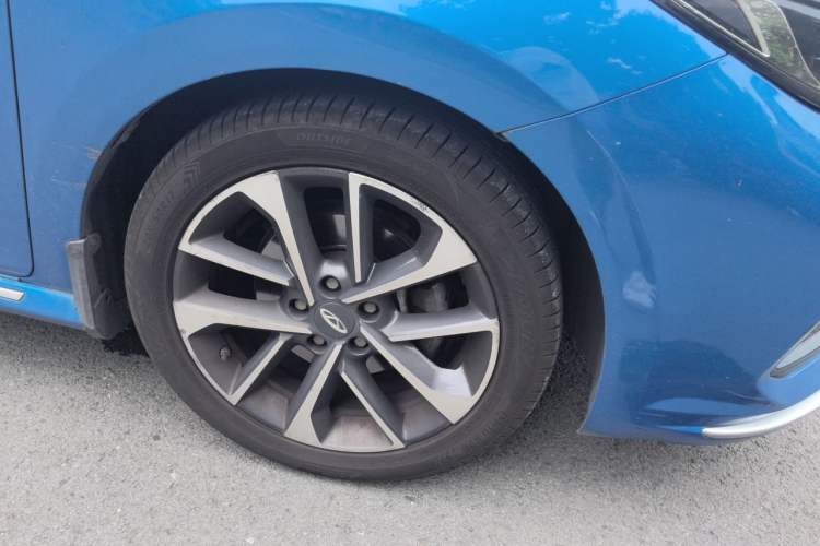 Used Chery Arrizo GX 2018 1.5T CVT Color Version China V Standard Right Front Wheel Hub