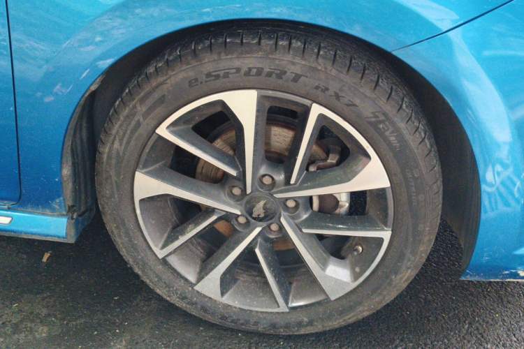 Used Chery Arrizo GX 2018 1.5T CVT Color Version China V Standard Right Front Wheel Hub