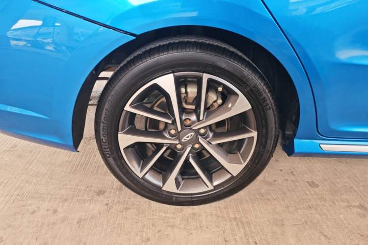 Used Chery Arrizo GX 2018 1.5T CVT Color Version China V Standard Right Rear Wheel Hub