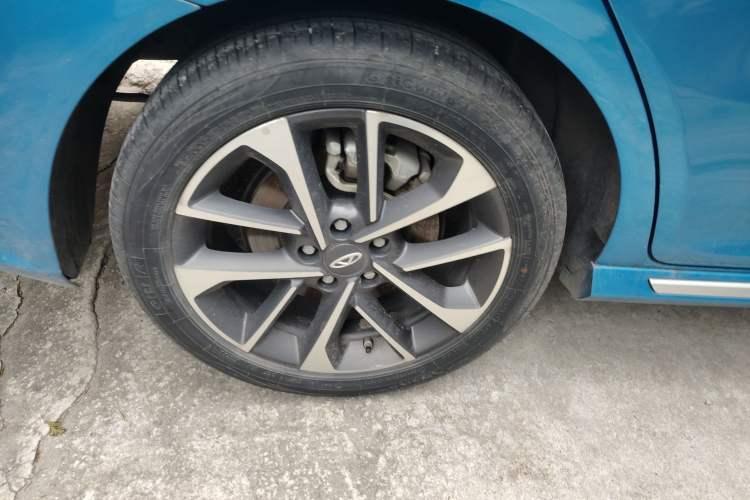 Used Chery Arrizo GX 2018 1.5T Manual Version Emission Standard China V Right Rear Wheel Hub